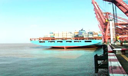 أول 10 موانئ رئيسية في العالم — 18000 حاوية قياسية محطة حاويات ميناء نينغبو